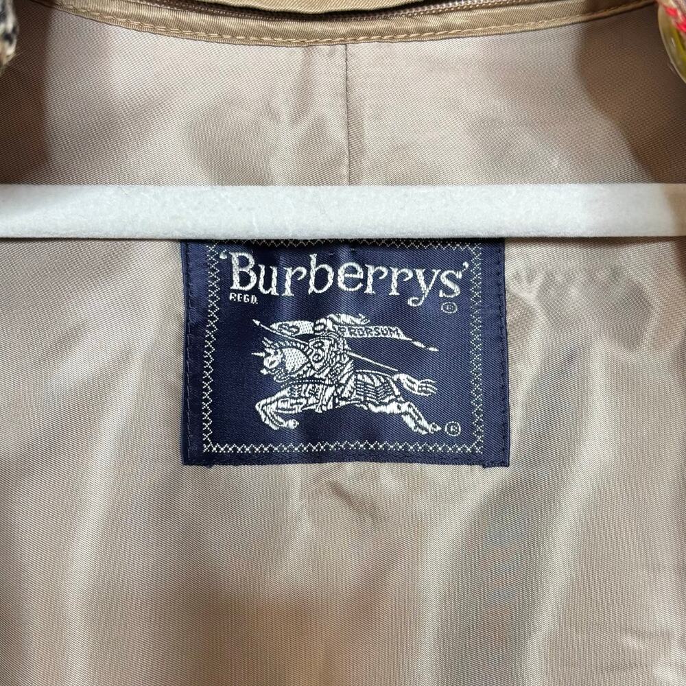 Burberry Belted Trench Coat with Plaid 100% Wool Lining & Collar in Honey - Picture 13 of 16
